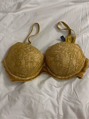 Victoria secret lace 34d Push-Up Bra in Mustard Yellow Gold